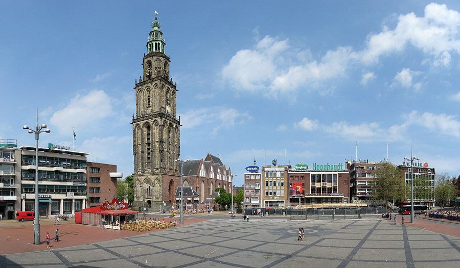 Grote Markt mit Martinitoren in Groningen