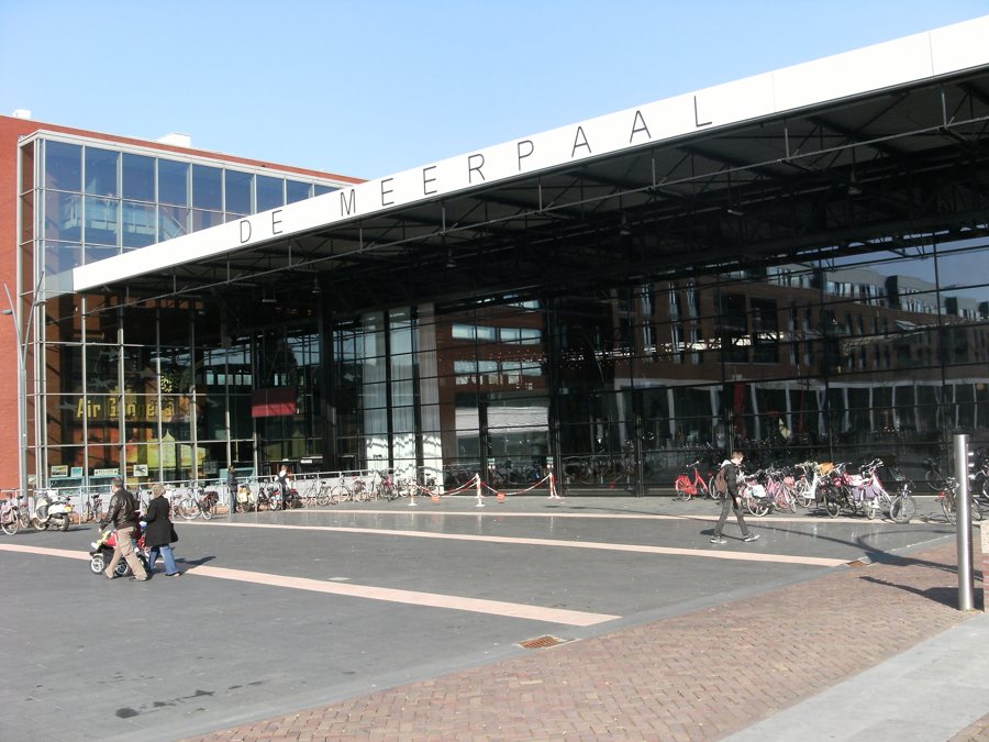 Fassade von De Meerpaal in Dronten