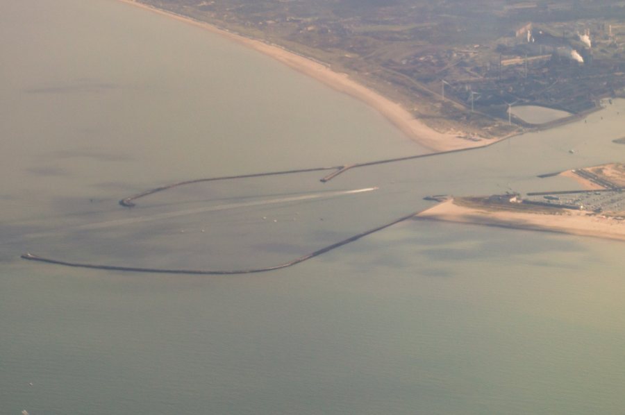 Piers von IJmuiden an der Nordsee