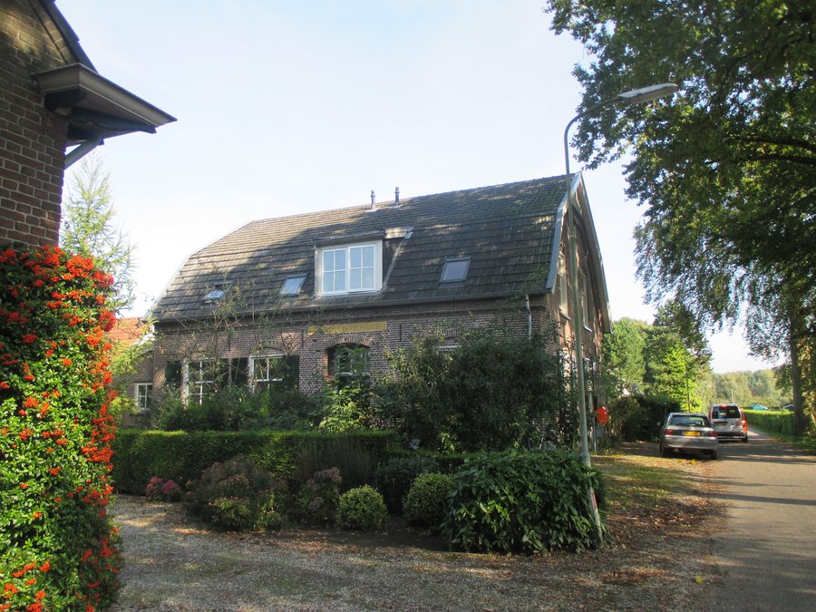File:Voormalig-gemeentehuis-en-hulppostkantoor Hemmen 1.jpg
