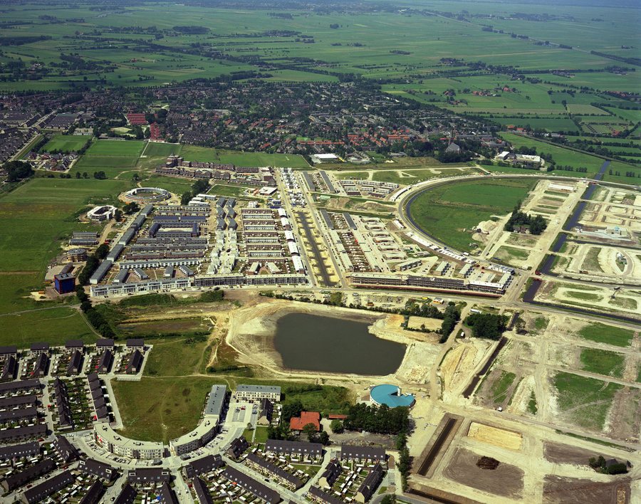 File:Luchtfoto Amersfoort 1991 - Zielhorst, Kattenbroek, Hoogland.jpg