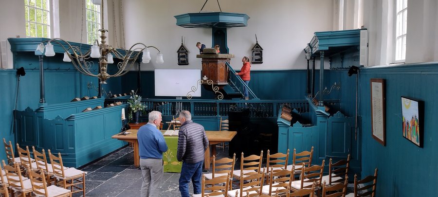File:Protestantse kerk Ursem NH.jpg