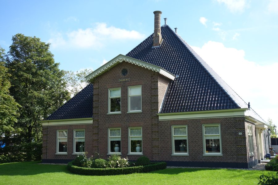 File:Wilhelmina Hoeve, Spierdijk.JPG