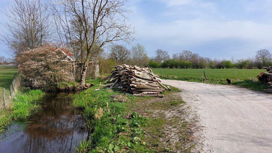 File:Jistrum, Achterwei.jpg