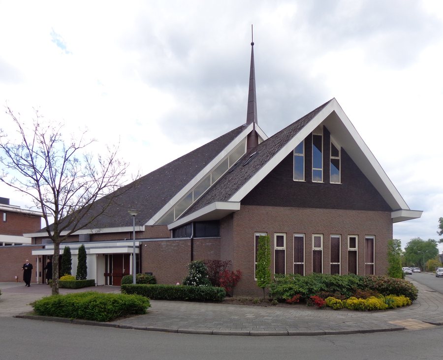 File:Barneveld Kerk Oud Gereformeerde Gemeente in Nederland.jpg