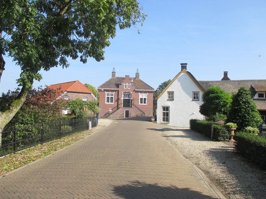 File:Voormalig gemeentehuis Maasbommel 0743.jpg