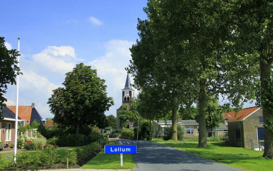 File:Lollum een dorp in de Gemeente Sûdwest Fryslân..jpg