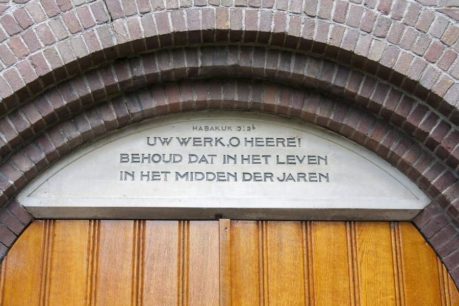 File:Dirkshorn - Raadhuisstraat 80 - Gereformeerde kerk 2.jpg