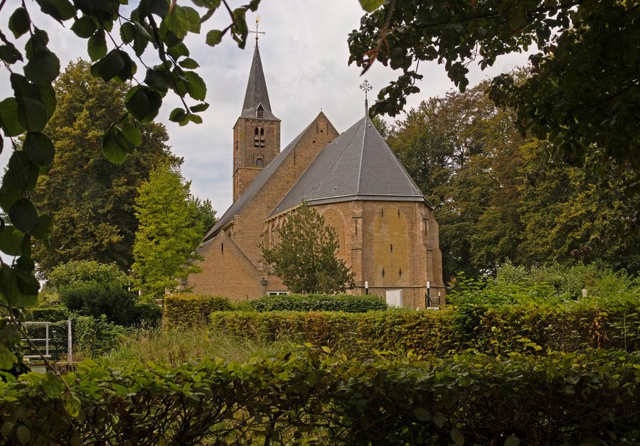 File:De Dorpskerk te Rhoon.jpg