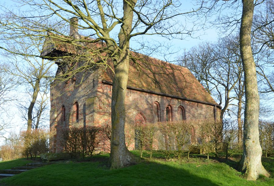 File:Tsjerke fan Jannum.jpg