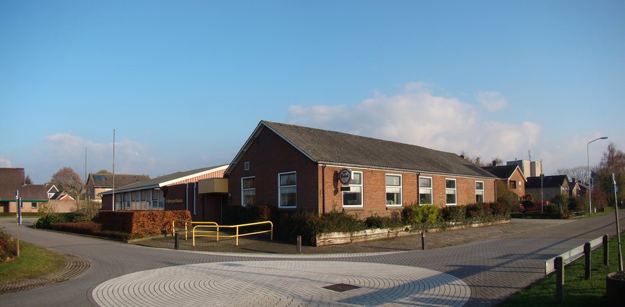 File:Dorpshuis, Kruisdijk, Ijzerlo - panoramio.jpg