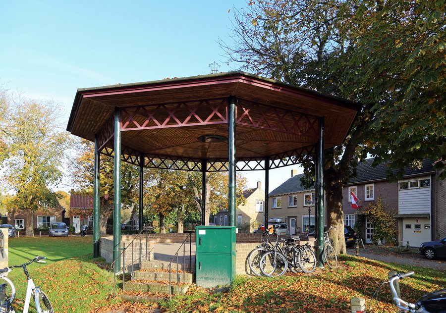 File:Retranchement Muziekkiosk R01.jpg