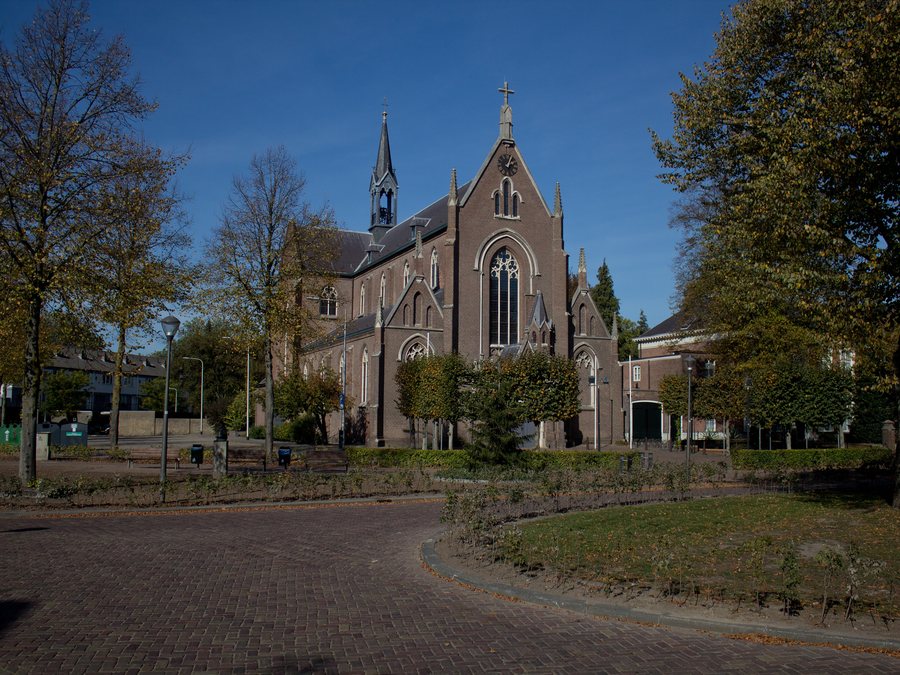 File:Tilburg - Mariakerk.jpg