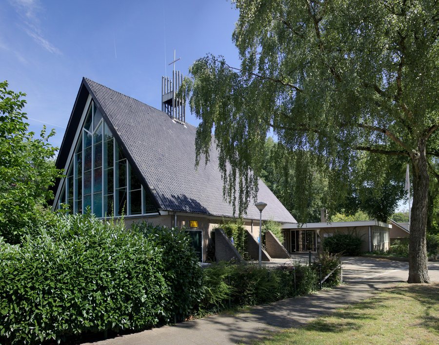 File:Doorwerth - Ontmoetingskerk.jpg