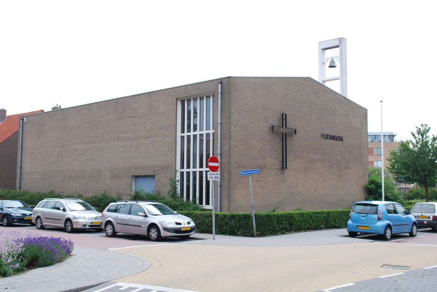 File:Pleinkerk Hoek van Holland.JPG