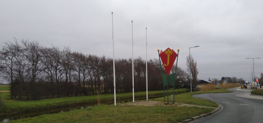 File:Julianadorp - Kunst bij dorpsentree Langevliet.jpg