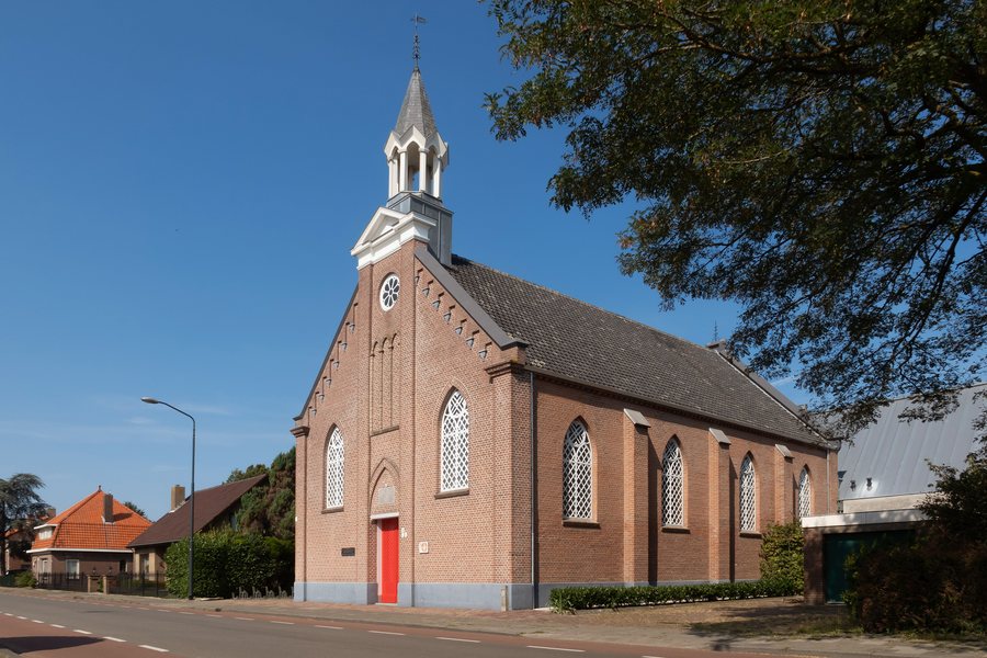 File:Sprang Capelle, de protestante kerk De Brug IMG 7437 2020-09-13 13.39.jpg
