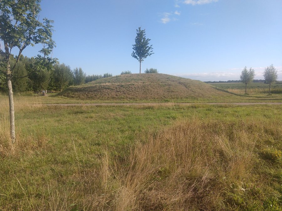File:Motte Kloetinge Stelleweg1.jpg